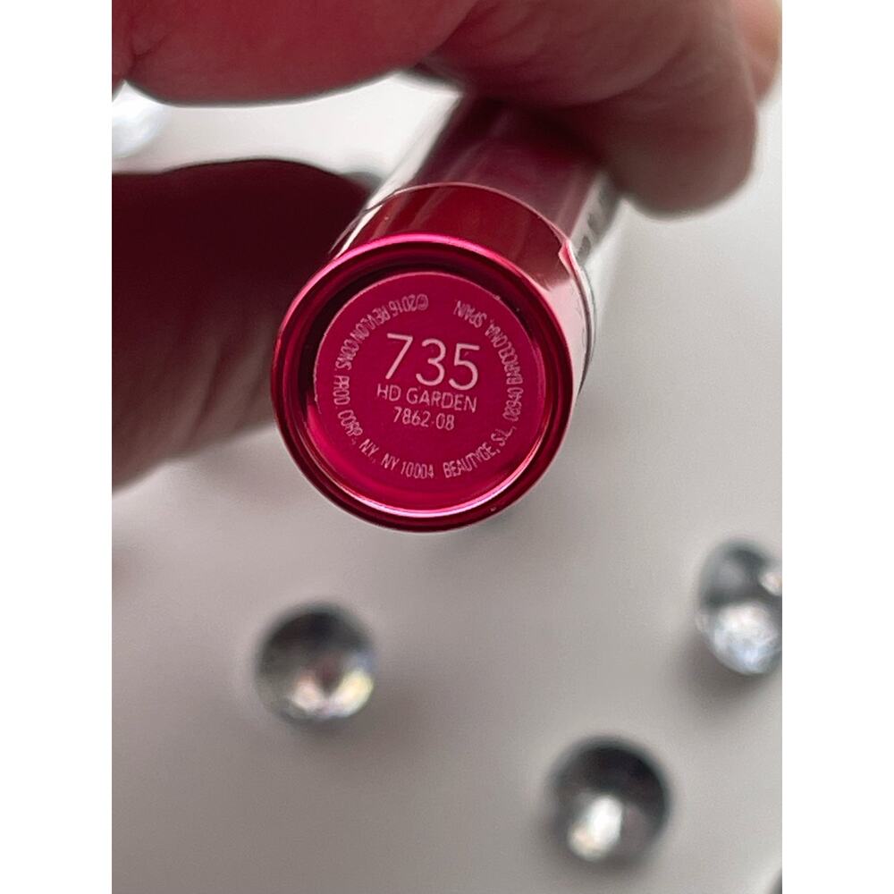 Revlon Ultra HD Gel Lipcolor 735 HD Garden Sealed - Picture 6 of 8